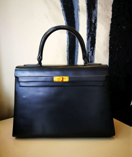 AT060K, The Kelly noir mat, by Tessi