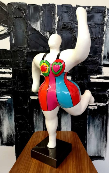 AT066A, Nageuse blanche