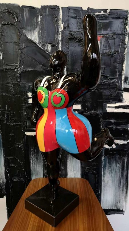 AT066C, Nageuse noire