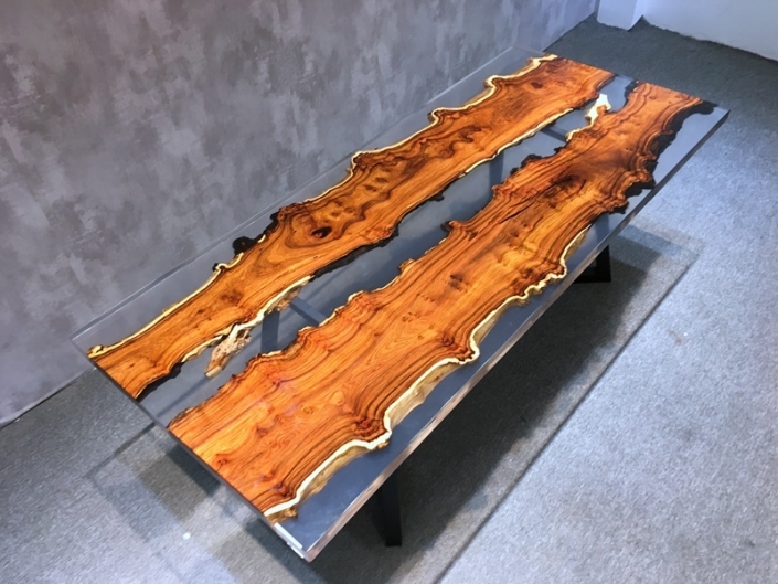 MO025E, Table “résine époxy, double tronc d’arbre” Starsdeco