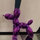 AT072B, Petit chien ballon, violet chrome, 50x49x19cm. Collection Starsdeco.