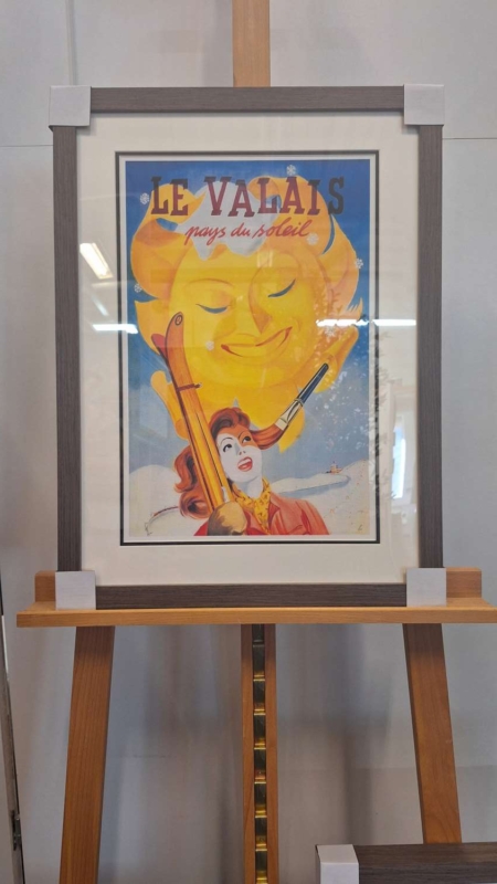 Enc19 encadrements affiches suisses 45x60cm