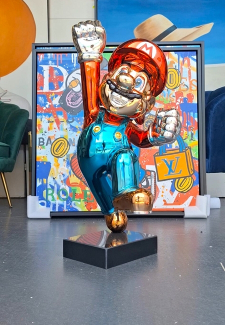 AT054, Sculpture Mario