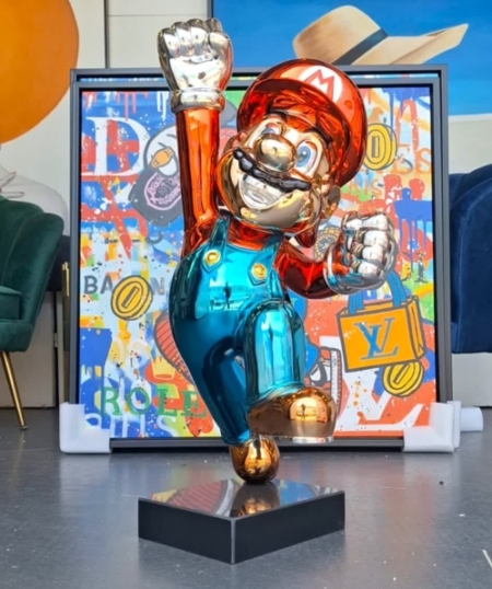 Sculpture Mario pop Art en résine chromée sur socle