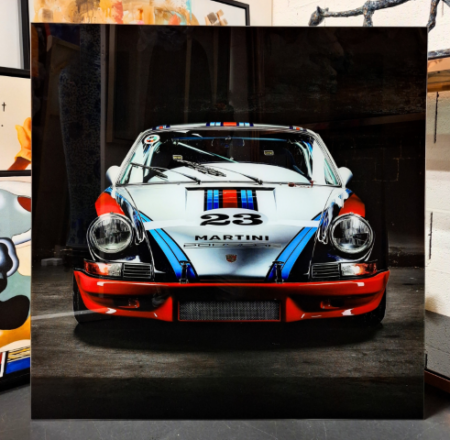 Photo Porsche sous vitrine plexi décorative